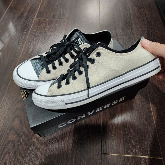 Mens Low Top Converse Sneakers - Picture 2 of 6